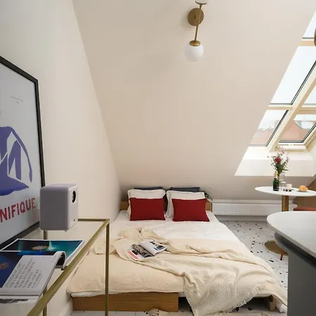 New! Mini-designer Rooftop Ac & Garden, Castle! Prague